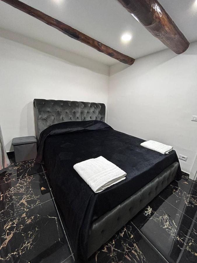 Giovanni Luxury Suites Napels Buitenkant foto