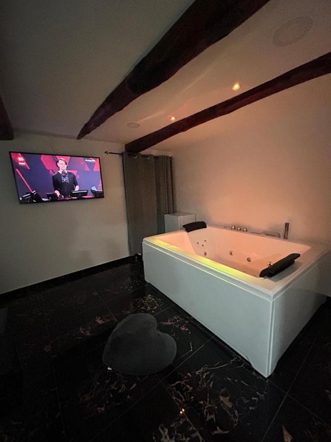 Giovanni Luxury Suites Napels Buitenkant foto