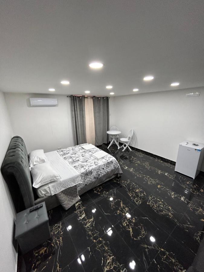 Giovanni Luxury Suites Napels Buitenkant foto