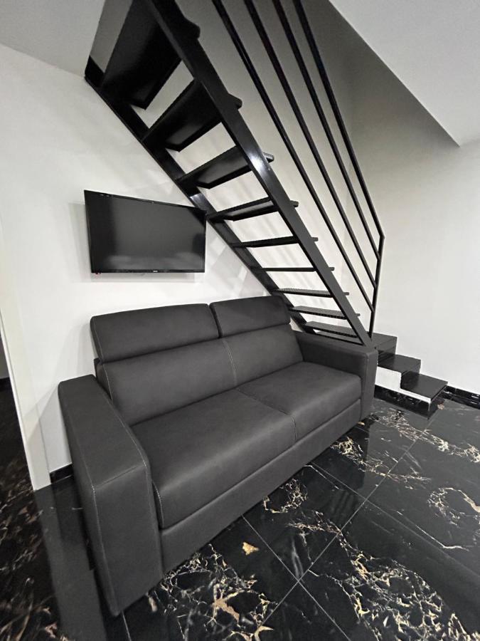 Giovanni Luxury Suites Napels Buitenkant foto